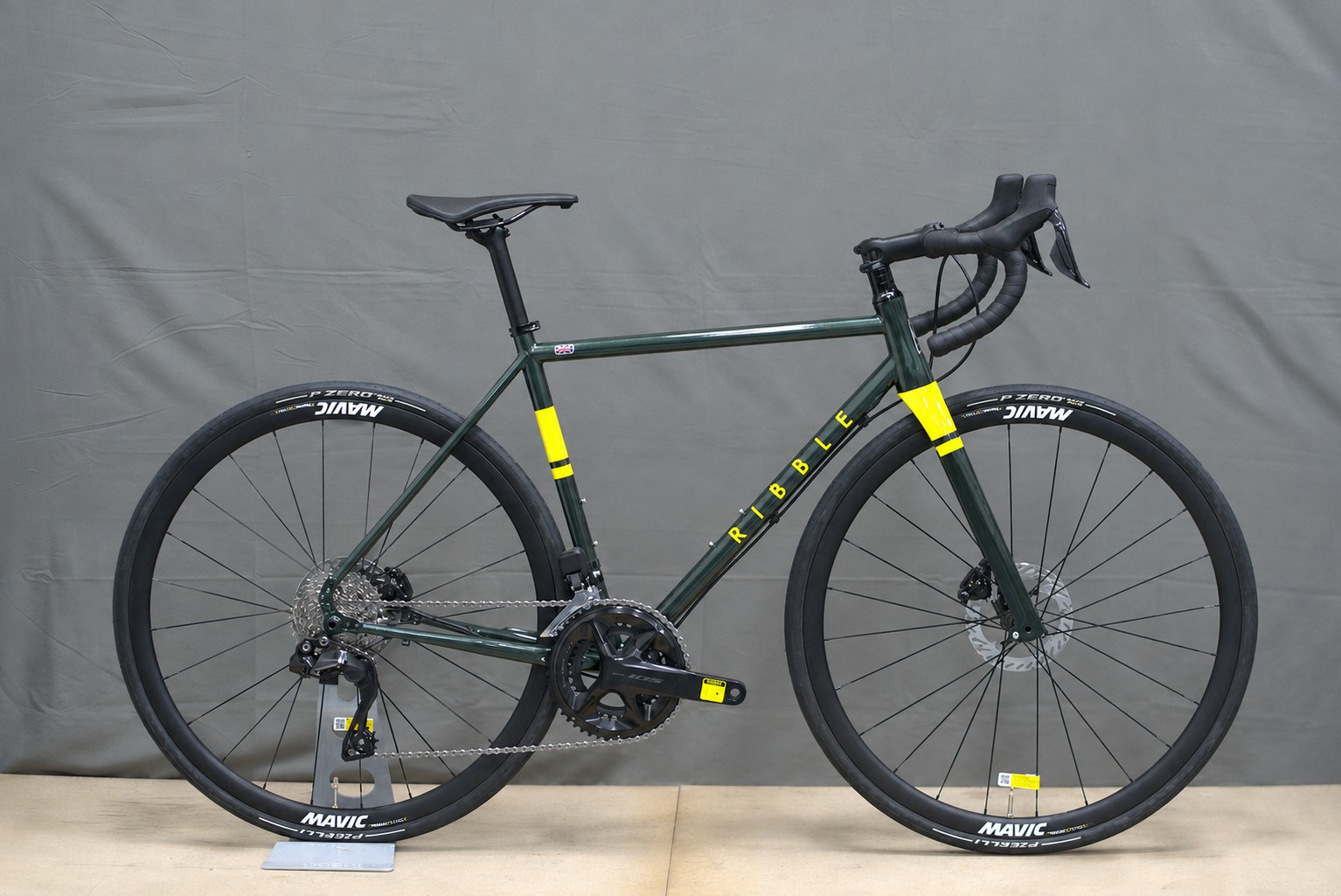 Image of Ribble Endurance 725 105 Di2 - Outlet Steel Endurance Bike - Small