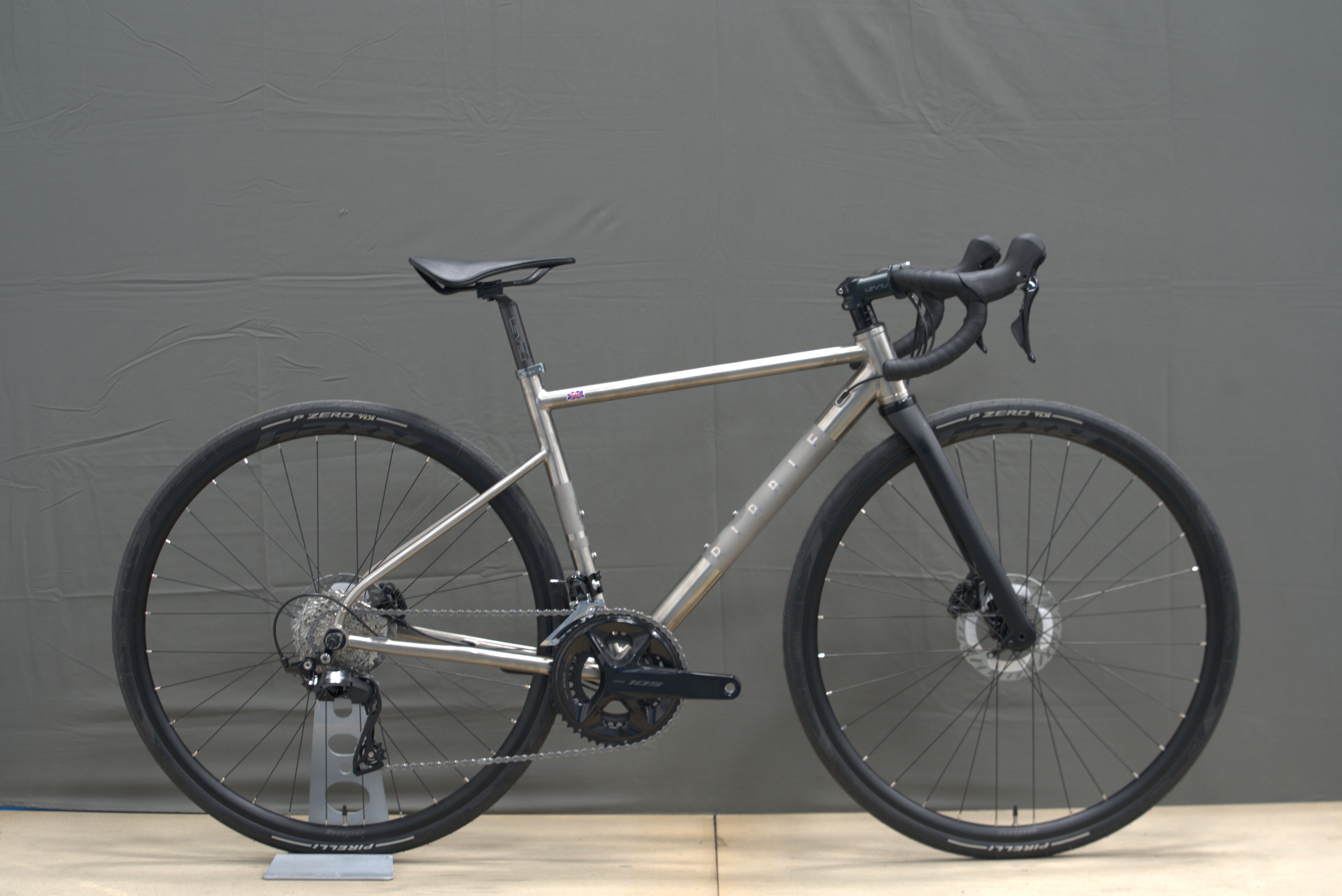 Ribble Cycles Ribble Endurance Ti Disc - Shimano 105 - XS | Buy Direct, Ride to Work, Customisable Specifications, Warranty & initial 30-day home test ride.