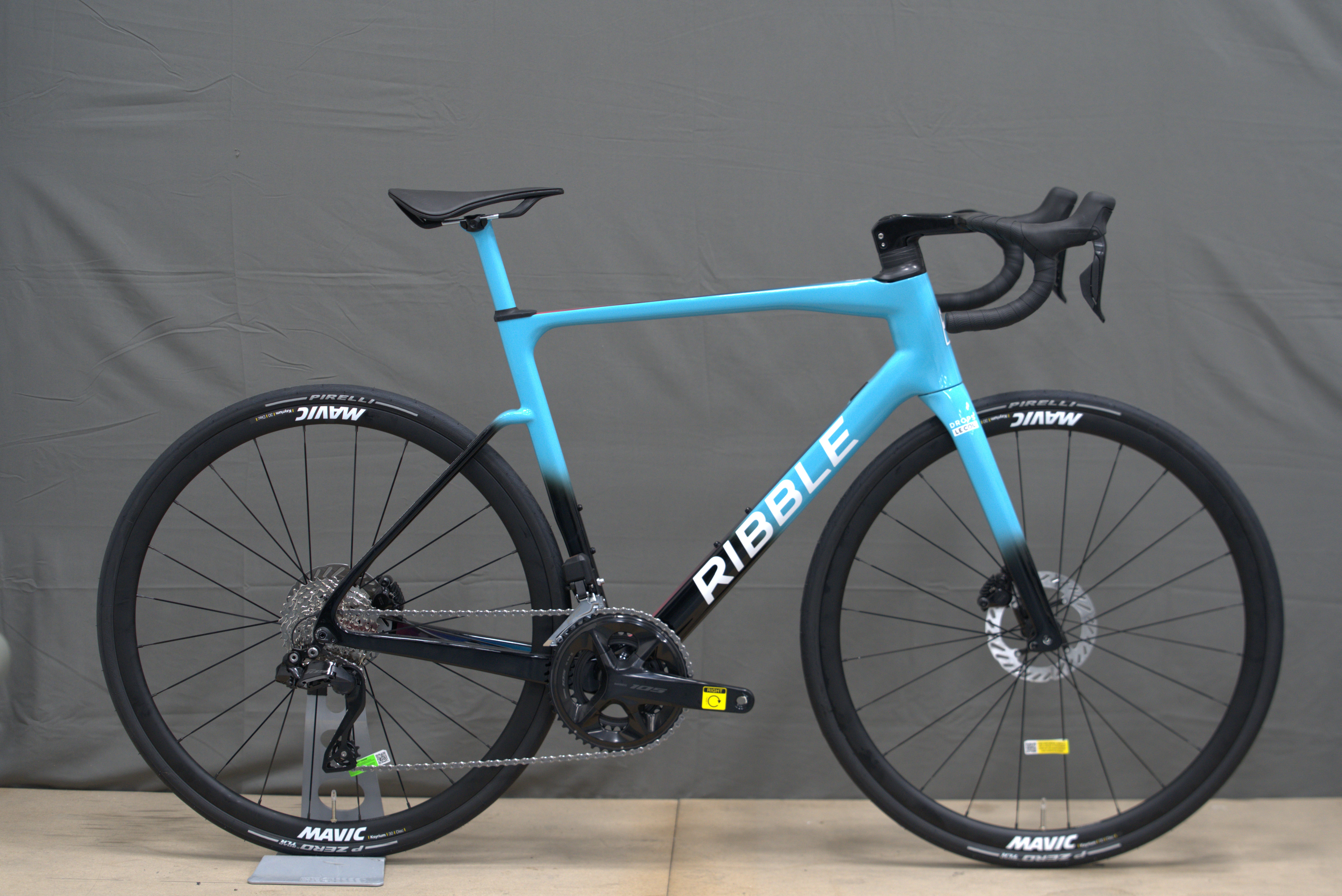 Image of Ribble Endurance SL R 105 Di2 - Outlet Carbon Endurance Bike - Large