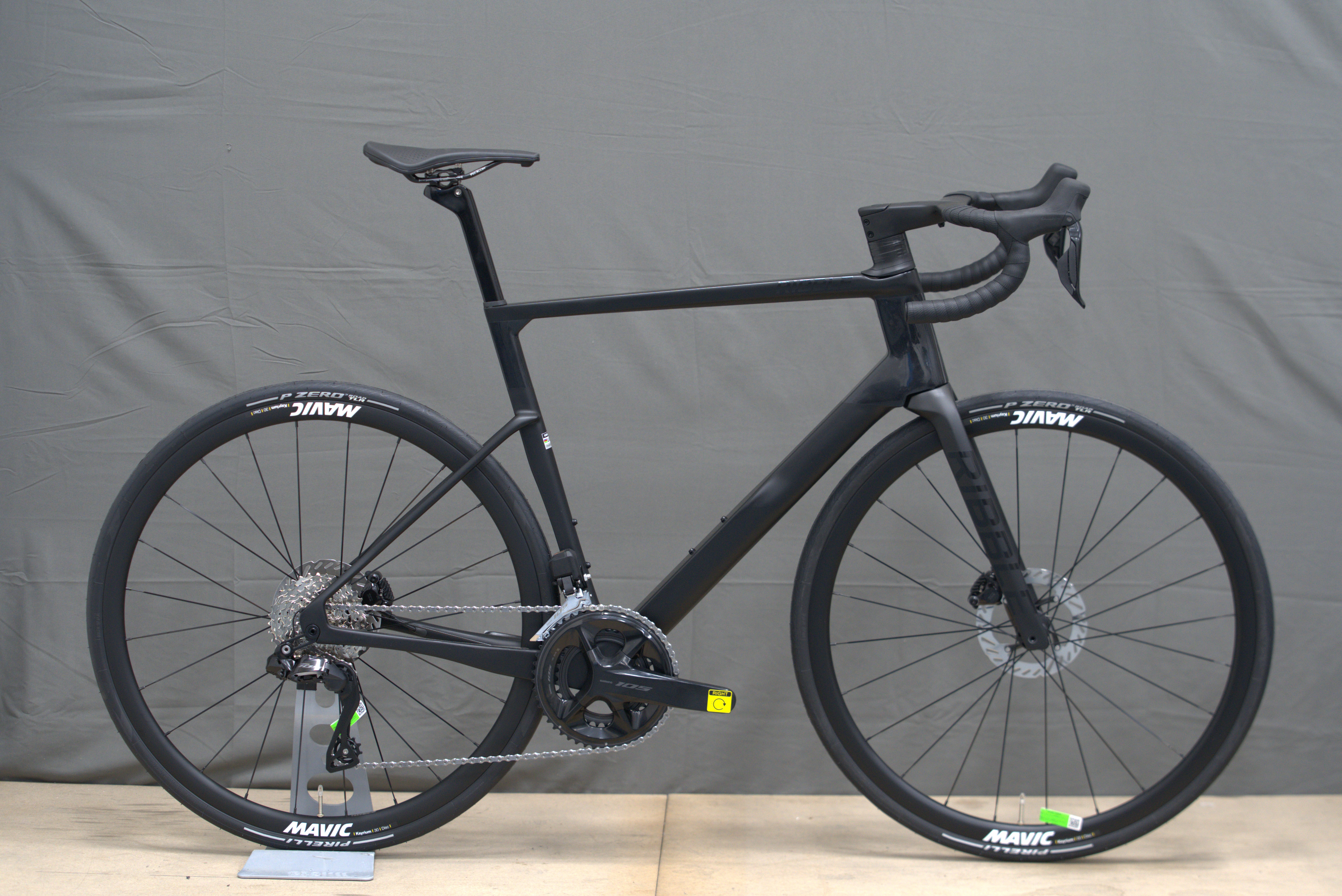 Image of Ribble Ultra-Race 105 Di2 - Outlet Carbon Road Bike - Large