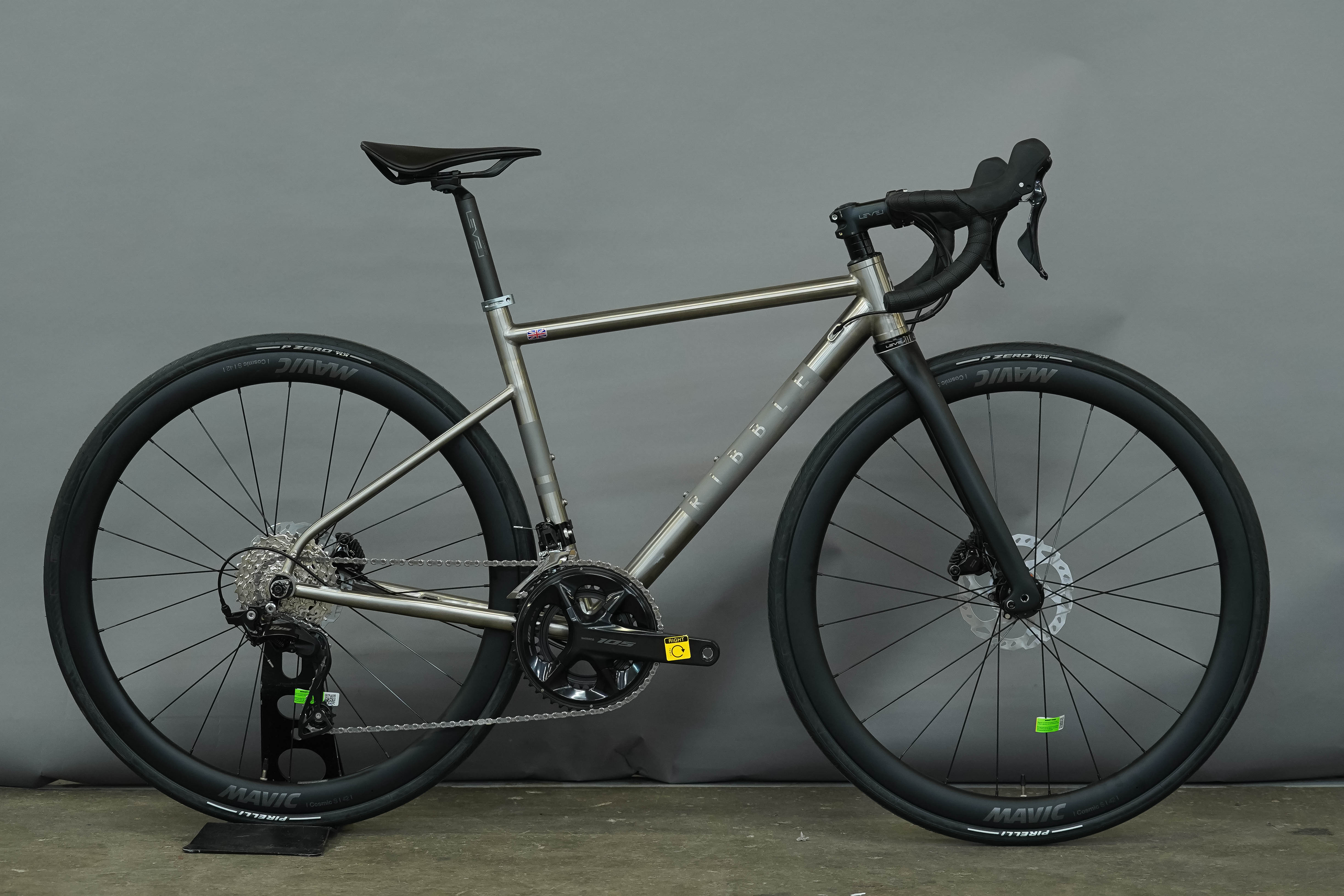 Image of Ribble Endurance Ti Disc - Shimano 105 - XS